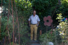 Auch Eckhard freut sich über die Vielfalt in diesem schönen Garten