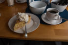 Unser Kaffeegedeck mit leckerem Apfelkuchen