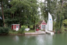 Privater Bootsanleger am Ufer